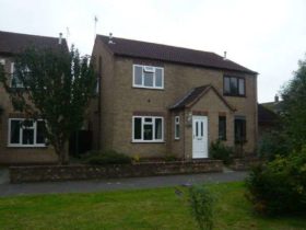 3 bedroom Semi-Detached to rent